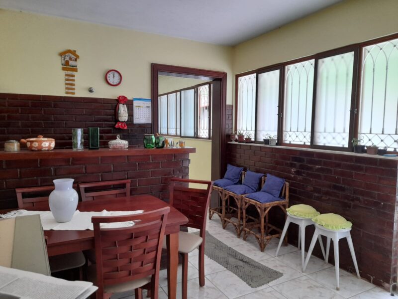 🏡 Casa à Venda no Quitandinha – 195m²