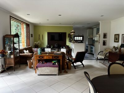 Oportunidade Imperdível: Sítio à Venda com 4 Quartos sendo 2 suítes e 2.000 m²!